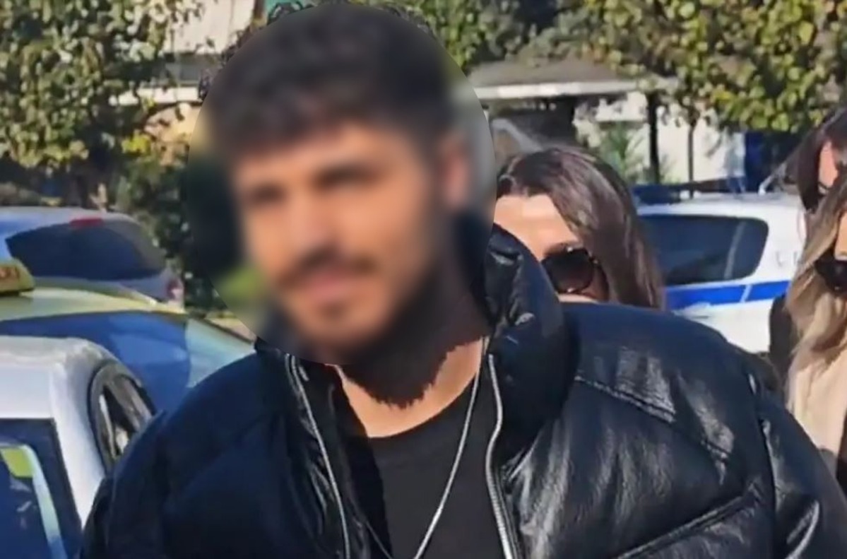 Νεαρός τραγουδιστής μηνύει τον Μαζωνάκη - «Πρέπει να χυθεί φως σε αυτή την ιστορία» - Η Βραδυνή